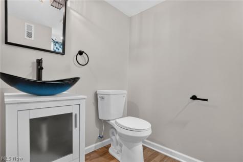 13517 Saint James Avenue Cleveland OH 44135