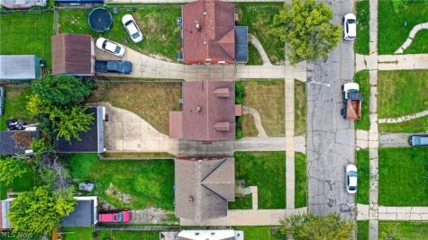 13517 Saint James Avenue Cleveland OH 44135