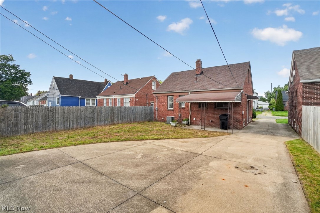 13517 Saint James Avenue Cleveland OH 44135