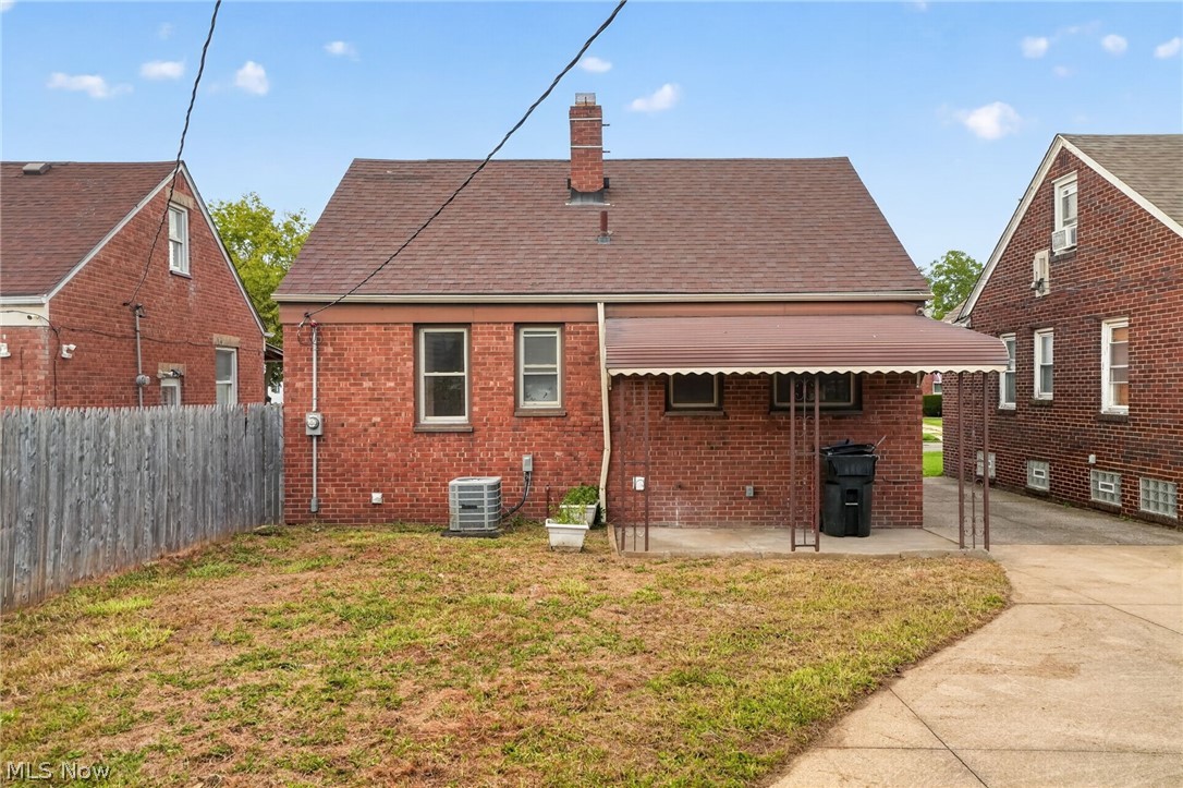 13517 Saint James Avenue Cleveland OH 44135