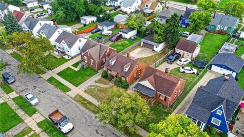 13517 Saint James Avenue Cleveland OH 44135