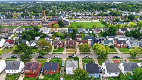 13517 Saint James Avenue Cleveland OH 44135