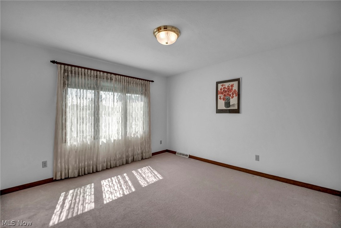 6229 Kenarden Drive Highland Heights OH 44143
