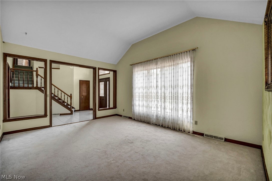 6229 Kenarden Drive Highland Heights OH 44143