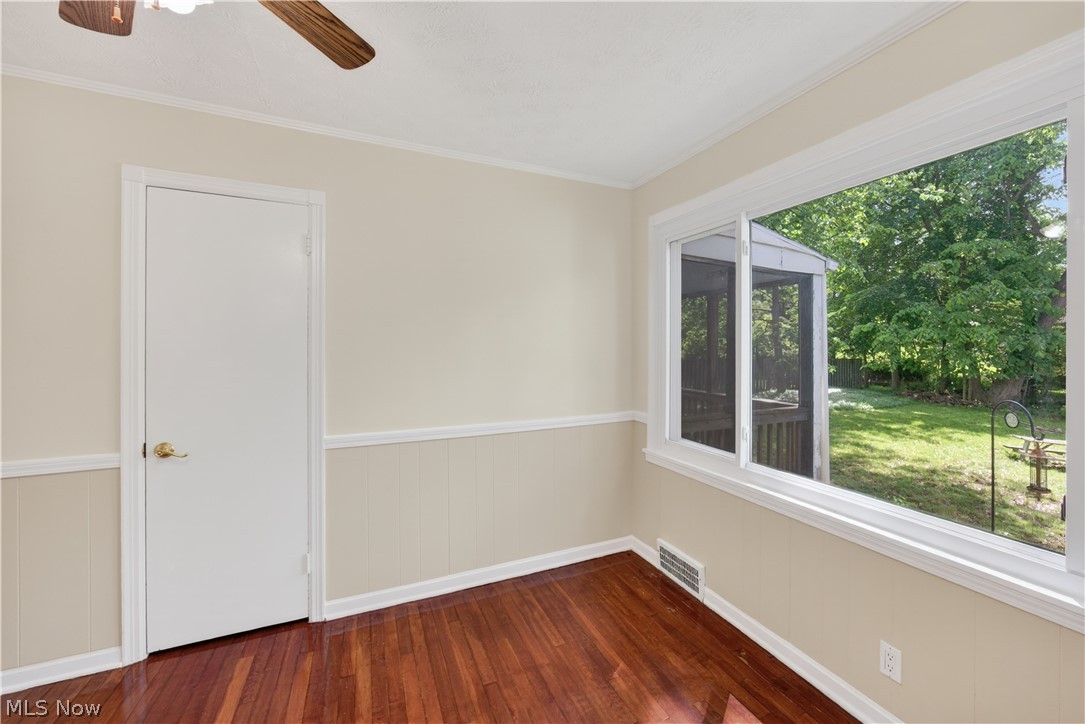 1274 Dorsh Road South Euclid OH 44121