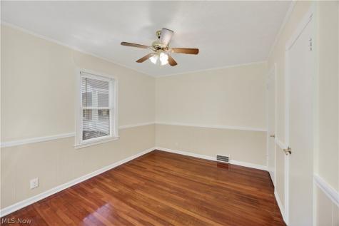 1274 Dorsh Road South Euclid OH 44121
