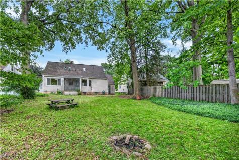 1274 Dorsh Road South Euclid OH 44121