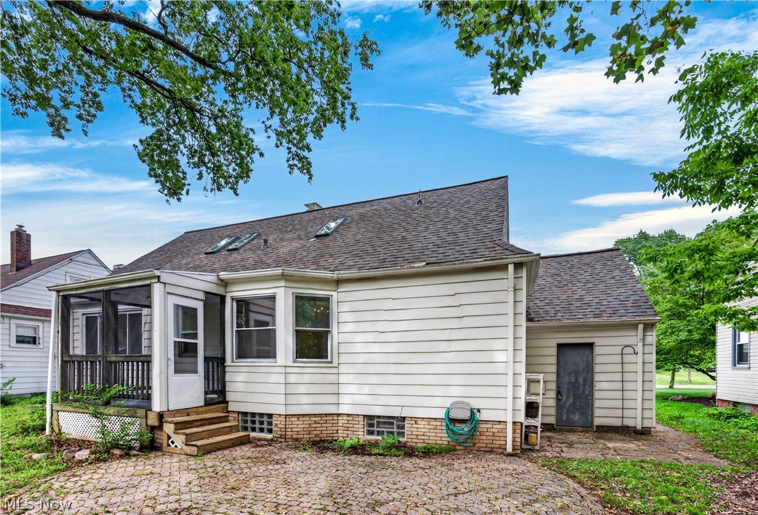 1274 Dorsh Road South Euclid OH 44121