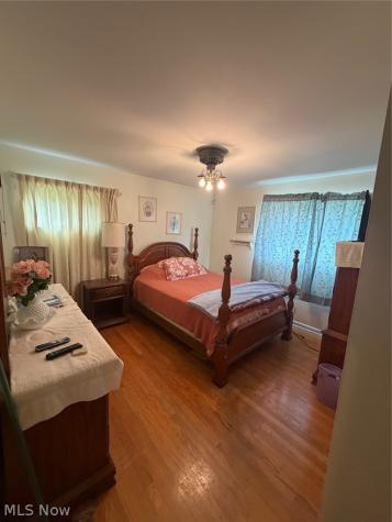 2424 Cooledge Avenue Akron OH 44305