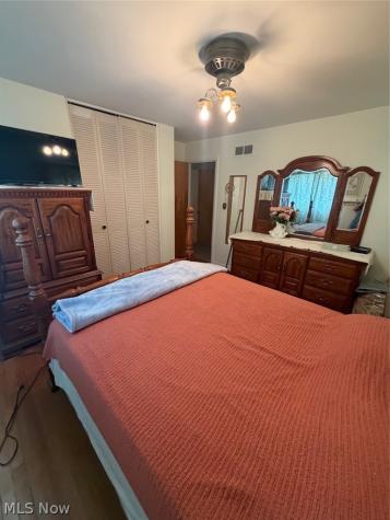 2424 Cooledge Avenue Akron OH 44305