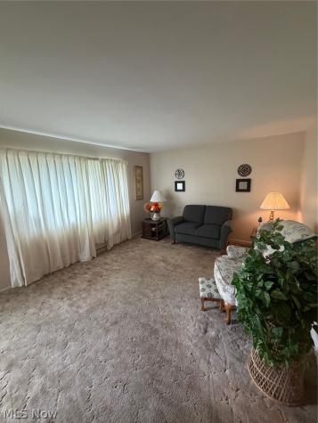 2424 Cooledge Avenue Akron OH 44305