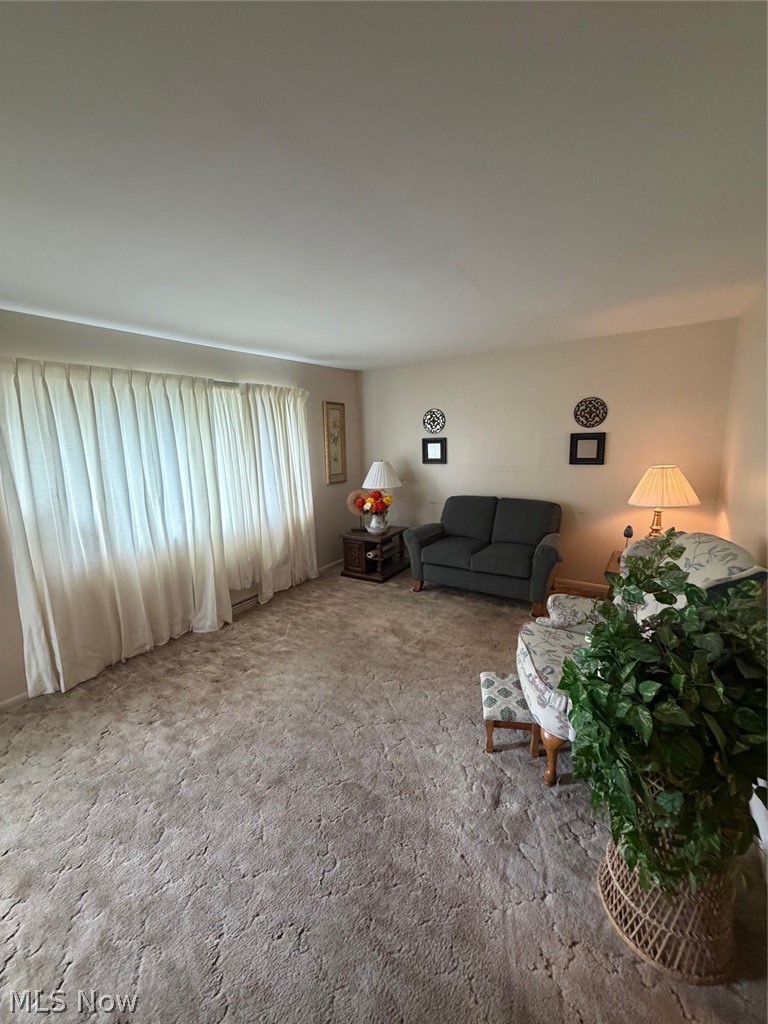 2424 Cooledge Avenue Akron OH 44305