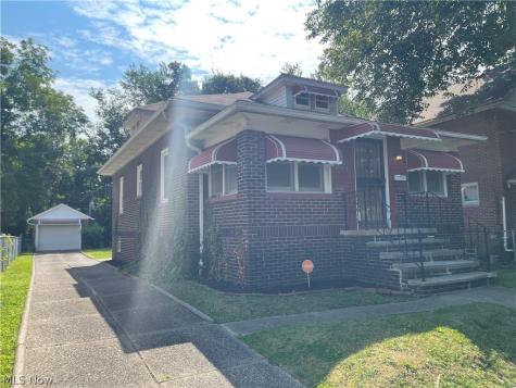 1383 Andrus Avenue Akron OH 44301