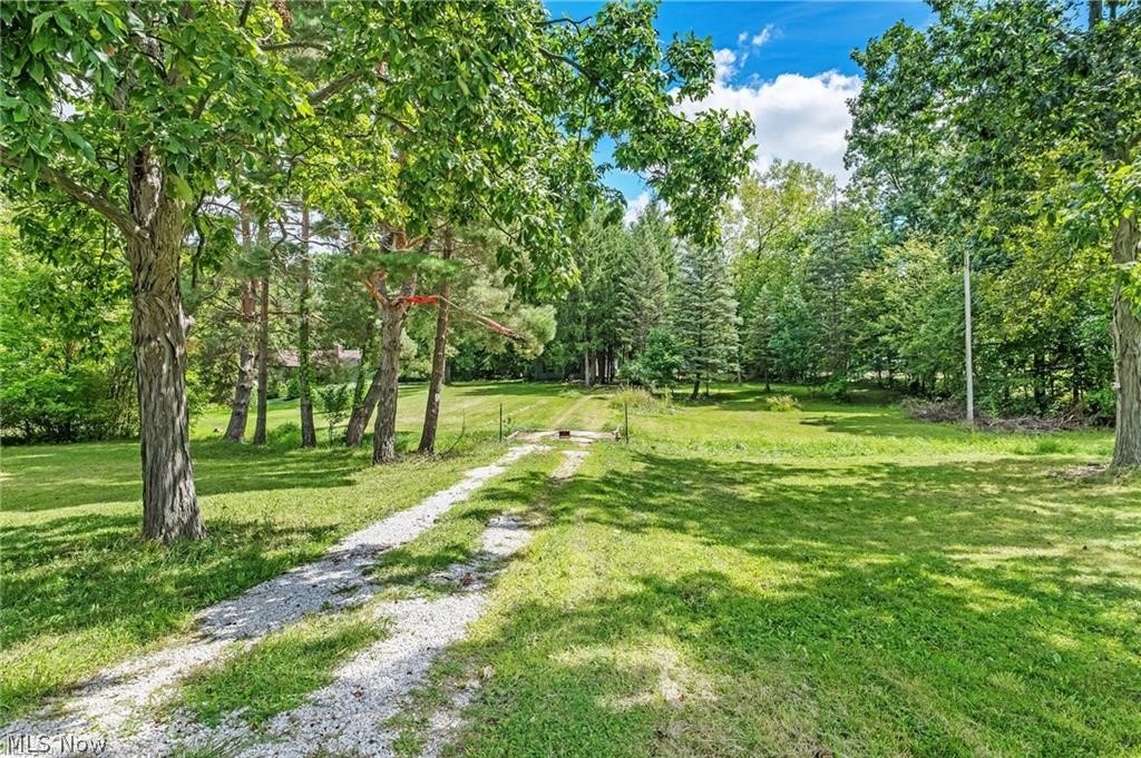 18229 Howe Road Strongsville OH 44136