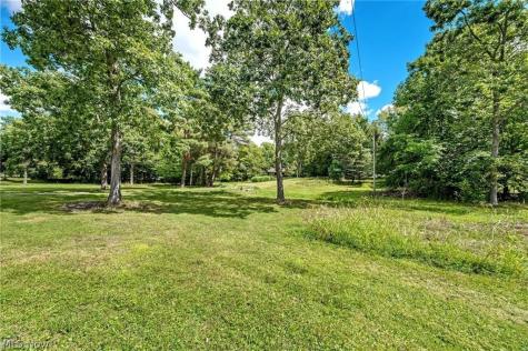 18229 Howe Road Strongsville OH 44136