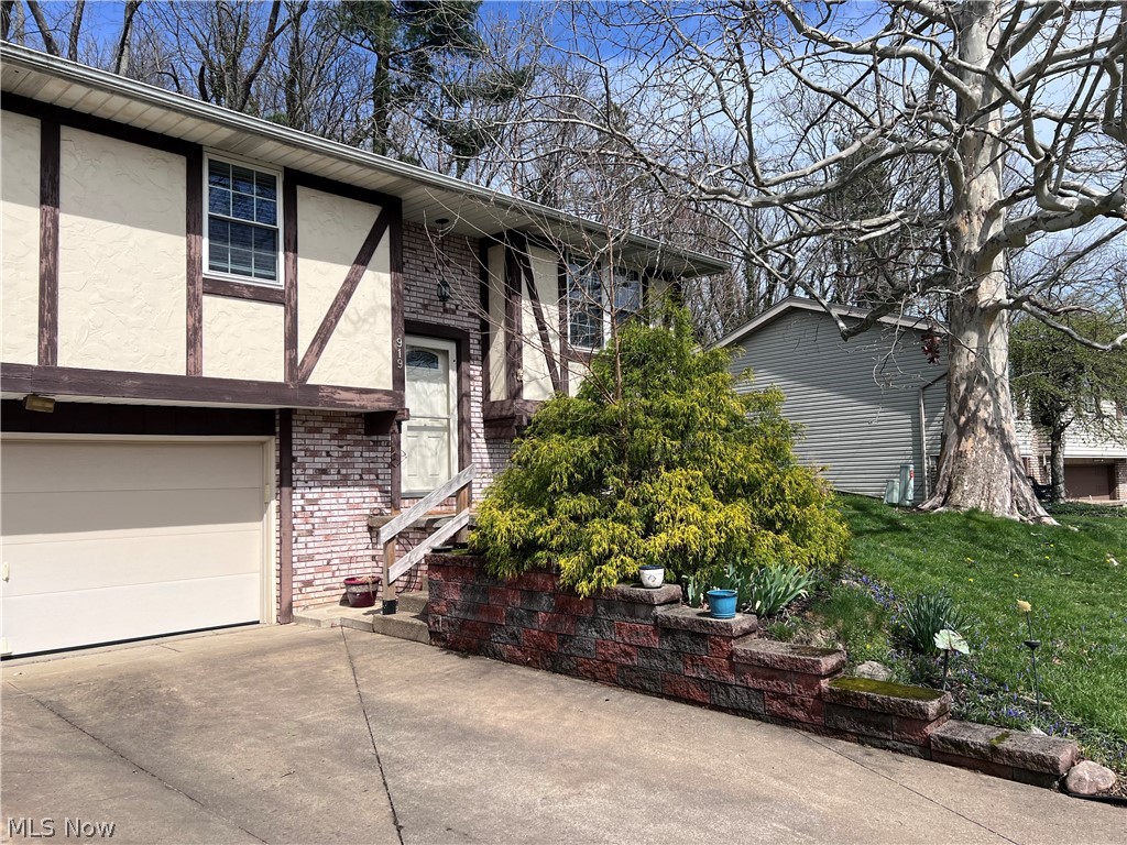 919 Chelsea Drive Dover OH 44622