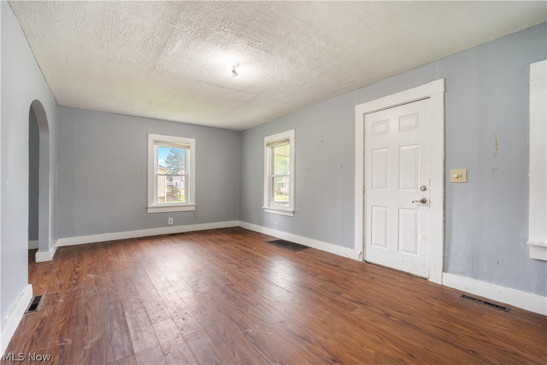 555 W New York Avenue Sebring OH 44672