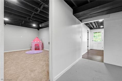 3561 Johnson Road Norton OH 44203