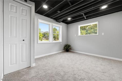 3561 Johnson Road Norton OH 44203