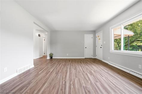 3561 Johnson Road Norton OH 44203