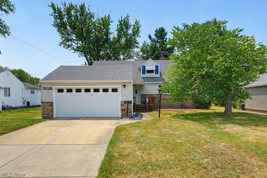 5228 Thornbury Road Lyndhurst OH 44124