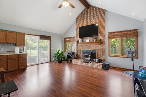 5228 Thornbury Road Lyndhurst OH 44124