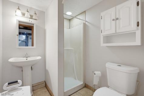 5228 Thornbury Road Lyndhurst OH 44124