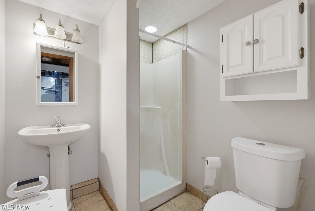 5228 Thornbury Road Lyndhurst OH 44124