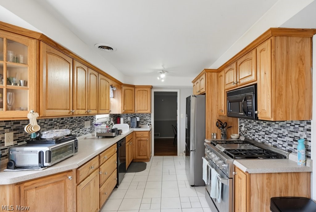 5228 Thornbury Road Lyndhurst OH 44124