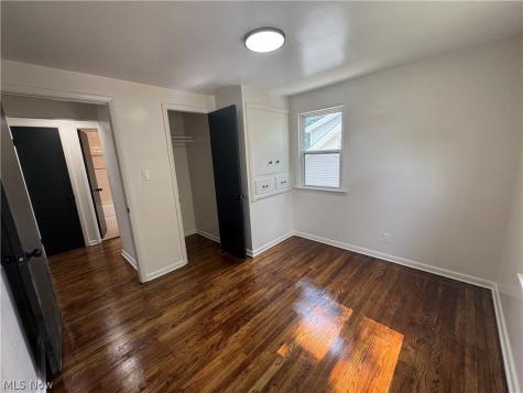 4029 Hinsdale Road South Euclid OH 44121