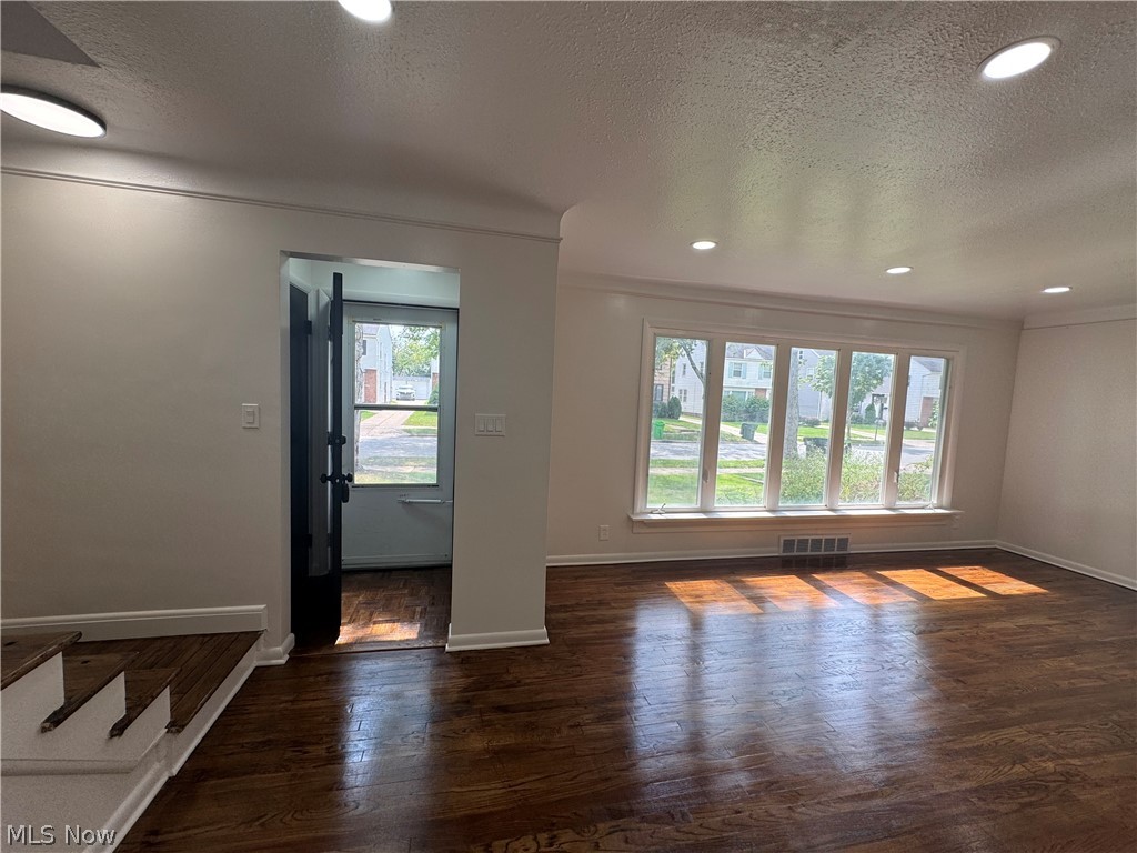 4029 Hinsdale Road South Euclid OH 44121