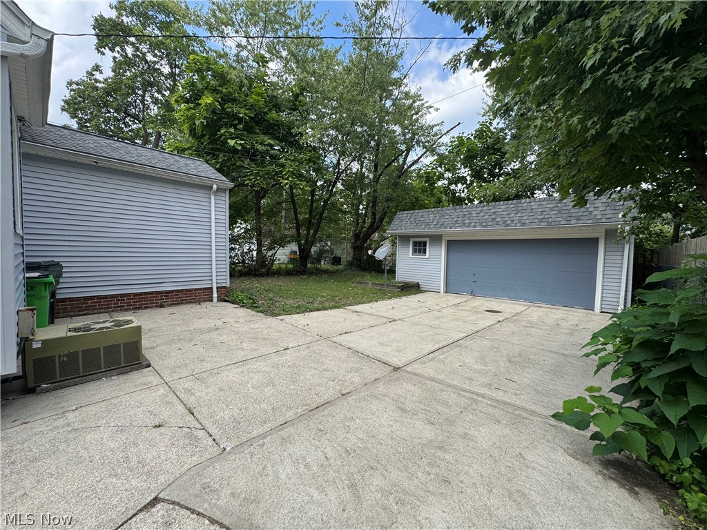 4029 Hinsdale Road South Euclid OH 44121