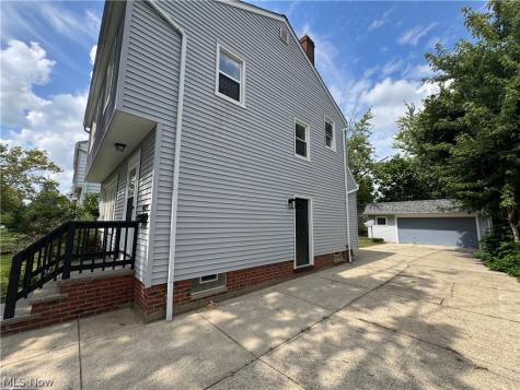 4029 Hinsdale Road South Euclid OH 44121