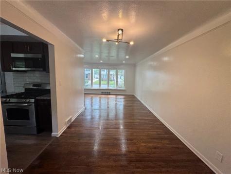 4029 Hinsdale Road South Euclid OH 44121