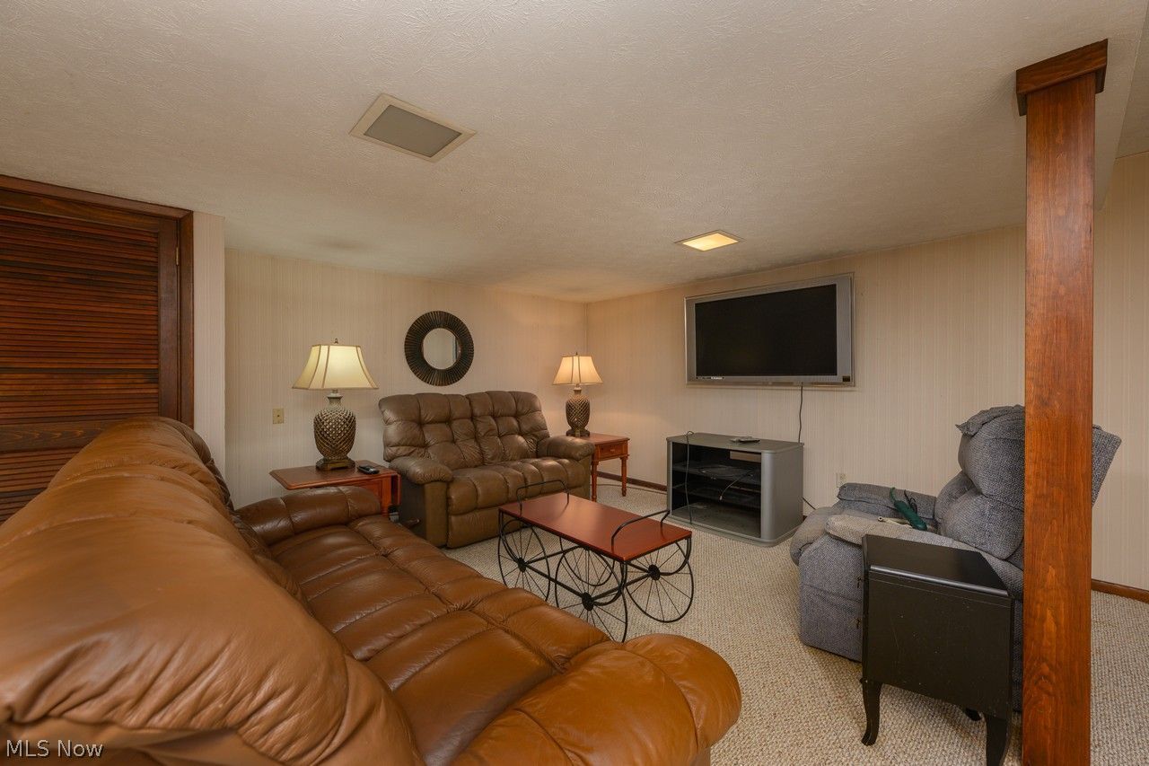 4600 Greenmeadow Avenue NW Canton OH 44709