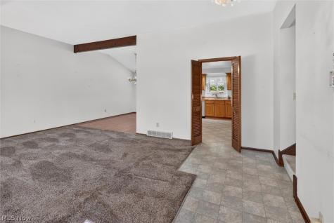11884 Stormes Drive Parma OH 44130
