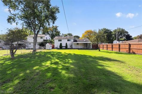11884 Stormes Drive Parma OH 44130