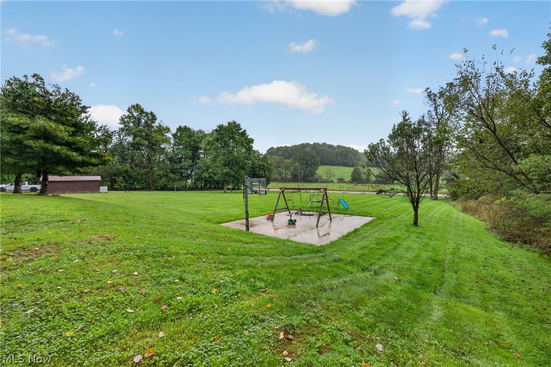 169 Schneiders Crossing Road NW Dover OH 44622
