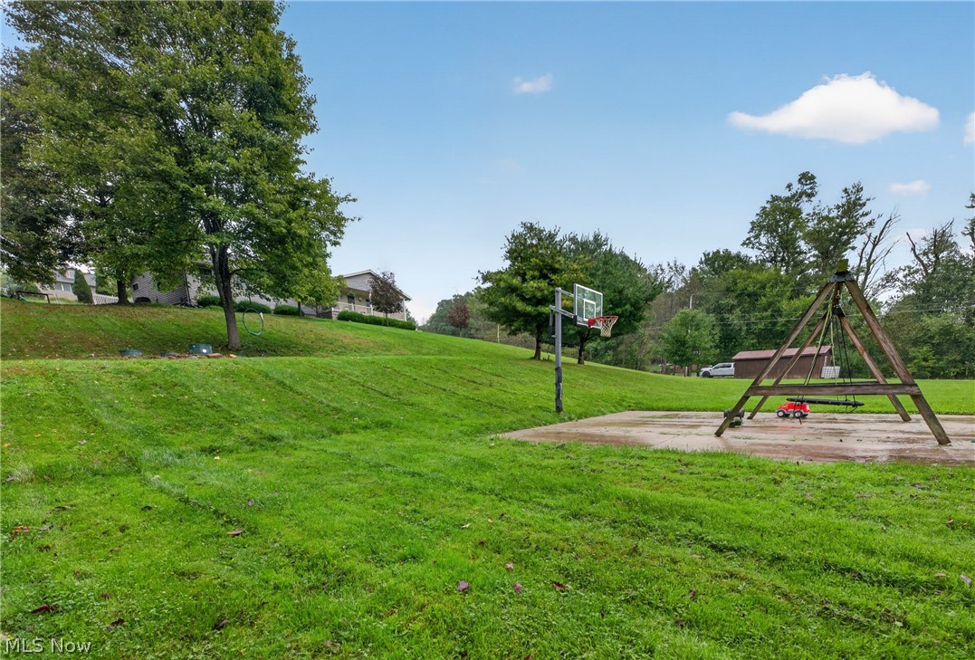 169 Schneiders Crossing Road NW Dover OH 44622