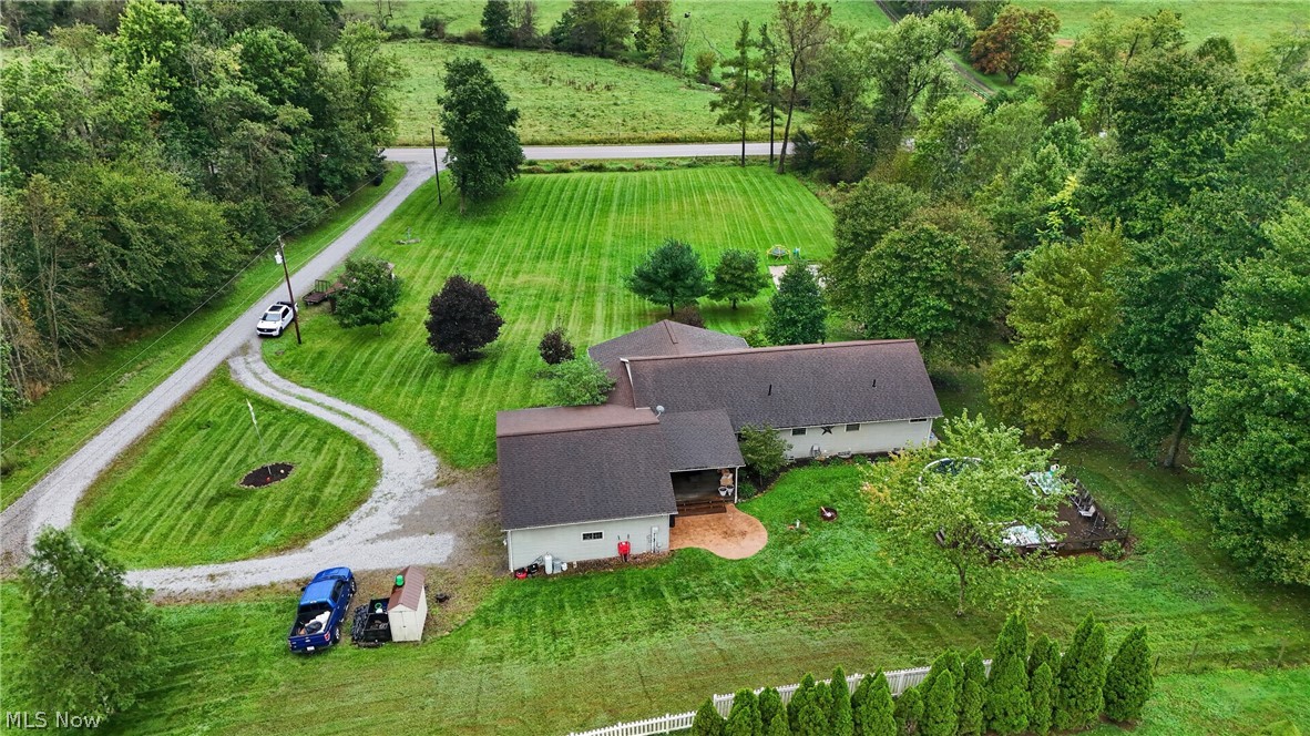 169 Schneiders Crossing Road NW Dover OH 44622