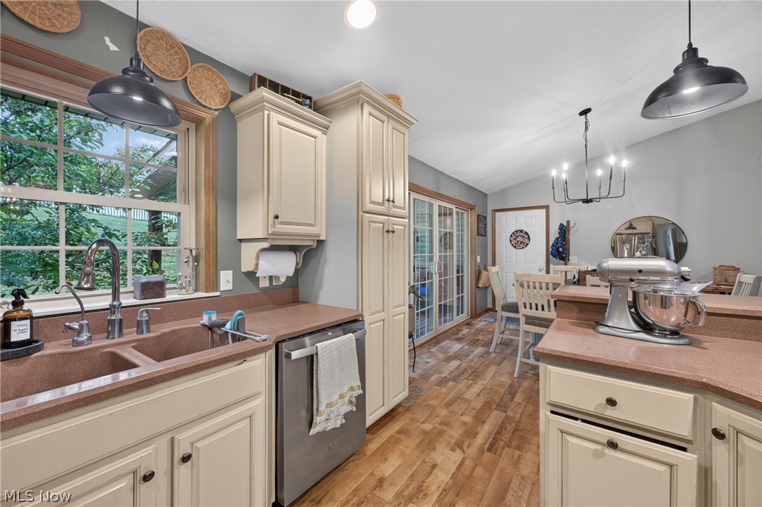 169 Schneiders Crossing Road NW Dover OH 44622