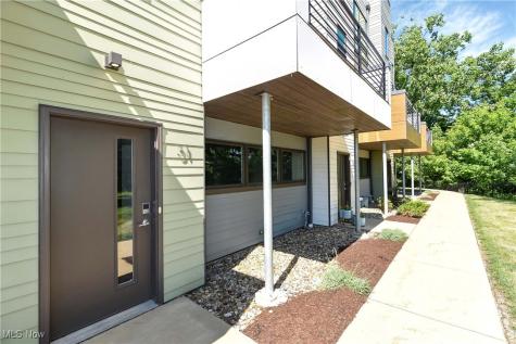18875 Riversouth Terrace Fairview Park OH 44126