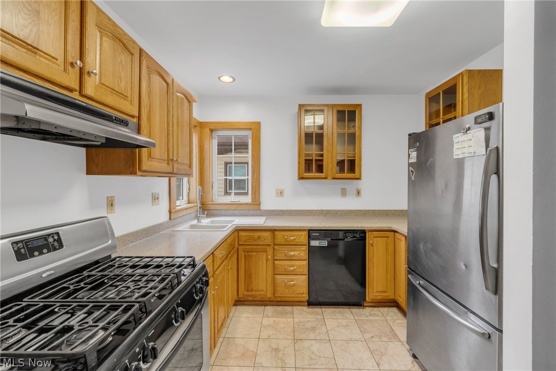 4909 Burger Avenue Cleveland OH 44109
