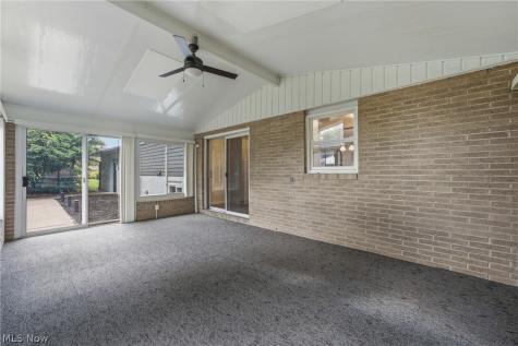 7474 Woodcrest Avenue NE Canton OH 44721