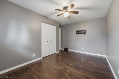 7474 Woodcrest Avenue NE Canton OH 44721