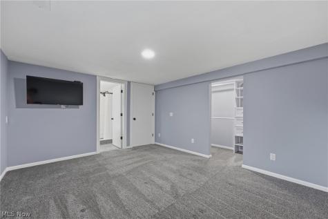 7474 Woodcrest Avenue NE Canton OH 44721
