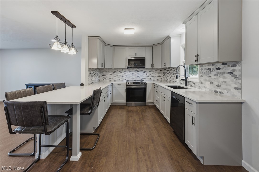 7474 Woodcrest Avenue NE Canton OH 44721