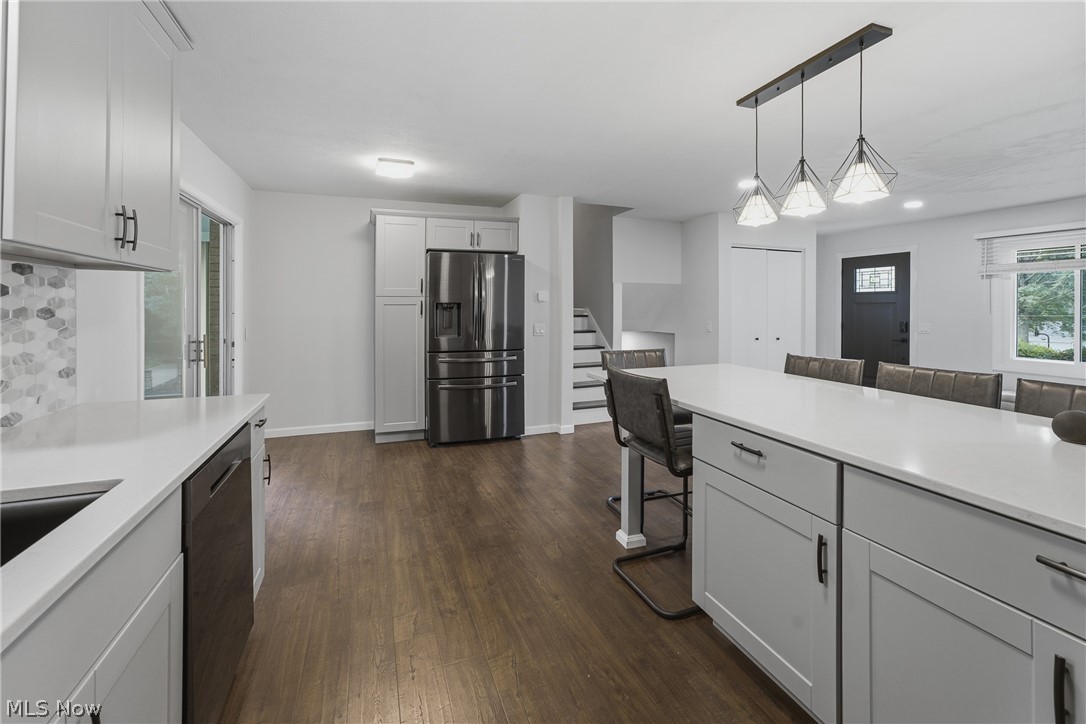 7474 Woodcrest Avenue NE Canton OH 44721