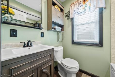 7416 Wefel Avenue Brooklyn OH 44144