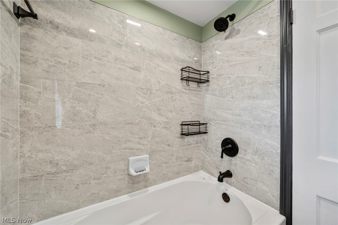 7416 Wefel Avenue Brooklyn OH 44144